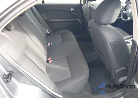 2010 Mercury Milan z USA, uszkodzony, nr VIN 3MEHM0HAXAR630614